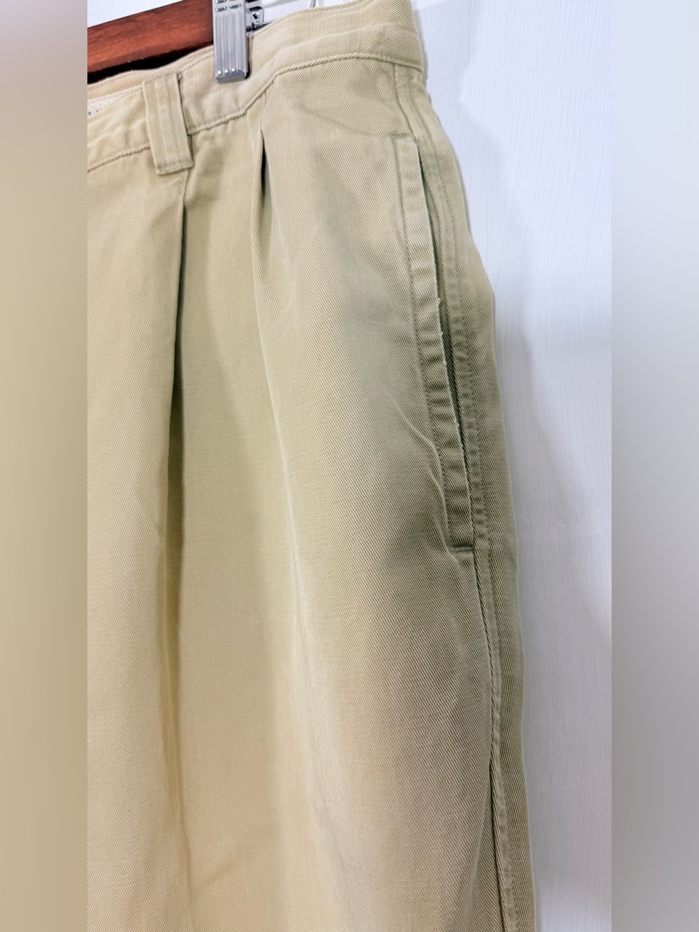Tommy Bahama Beige/Tan Chinos - Picture 4 of 16